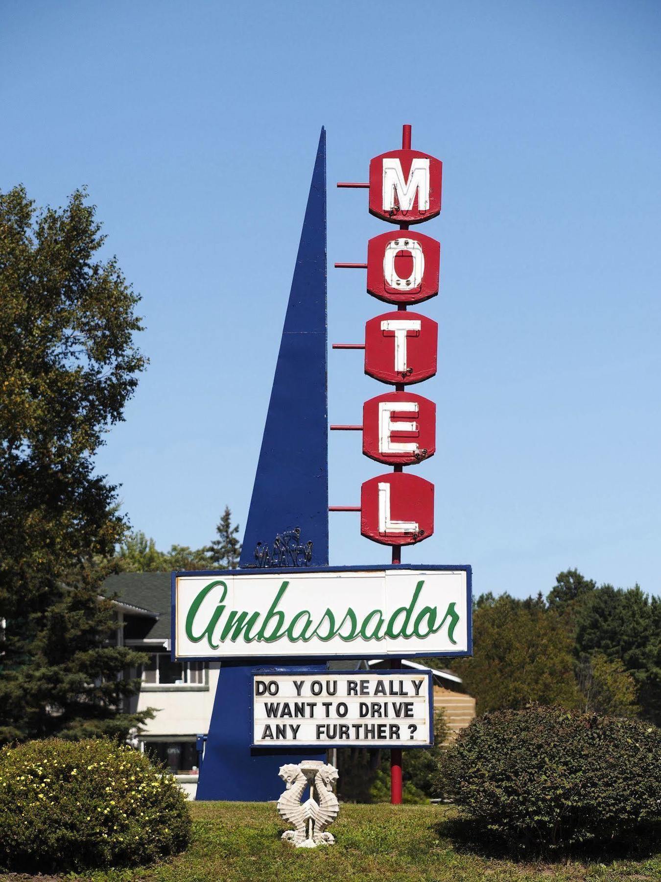 Ambassador Motel 수세인트마리 외부 사진